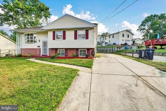 6812 Pepper St in Capitol Heights, MD - Building Photo - Building Photo