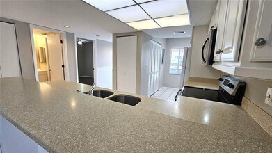 6800 Placida Rd in Englewood, FL - Building Photo - Building Photo