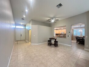 10697 Bonnyhill St in Las Vegas, NV - Building Photo - Building Photo