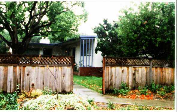 1848 Woodside Rd in Redwood City, CA - Building Photo - Building Photo