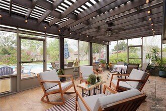 22 W Esperanza Ave in McAllen, TX - Building Photo - Building Photo