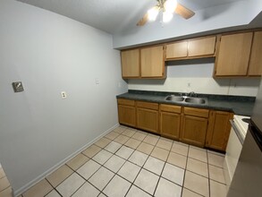 19 Indiana St in Danville, IL - Building Photo - Building Photo