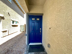 502 Canary Song Dr in Henderson, NV - Building Photo - Building Photo