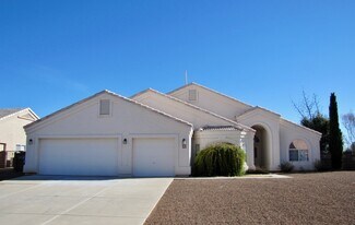 2211 Orlando Pl in Sierra Vista, AZ - Building Photo