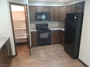 110 N Kapitzky Dr in Strasburg, OH - Building Photo - Building Photo