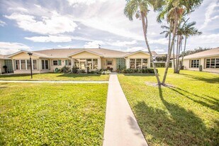 5126 Lakefront Blvd in Delray Beach, FL - Building Photo