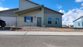 389 Hidden River Dr in Grand Junction, CO - Building Photo
