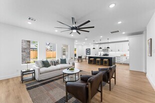 514 Melbourne St in Houston, TX - Building Photo