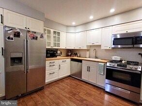 1106 Lombard St in Philadelphia, PA - Building Photo - Building Photo