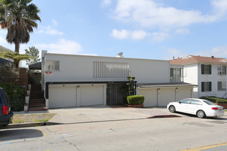 619 Levering Ave in Los Angeles, CA - Building Photo - Building Photo