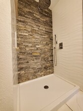 9140 Timber Path, Unit 3904 in San Antonio, TX - Building Photo - Building Photo