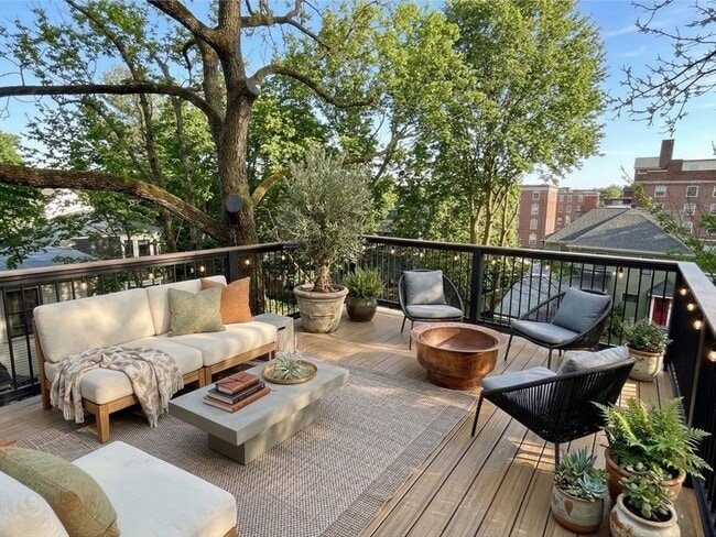 property at 21 Avon St