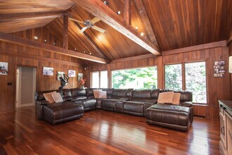 22 Allen St in East Longmeadow, MA - Building Photo - Building Photo