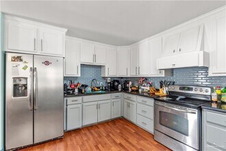 22 Rio De Janeiro St in Edinburg, TX - Building Photo - Building Photo