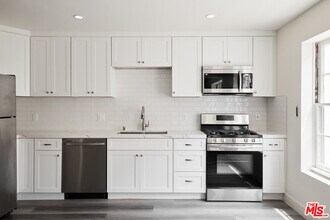 1151 Horn Ave in West Hollywood, CA - Building Photo - Building Photo