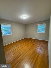 4222 Braeburn Dr in Fairfax, VA - Building Photo - Building Photo