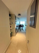 2457 Collins Ave-Unit -1504 in Miami Beach, FL - Building Photo - Building Photo