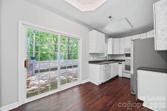 1728 Brian William Rd in Charlotte, NC - Building Photo - Building Photo