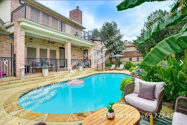 property at 2522 Waterstone Dr