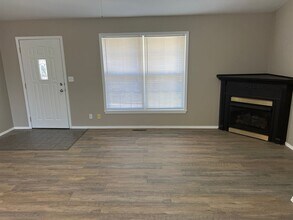 1752 S Fisk Ave in Springfield, MO - Building Photo - Building Photo
