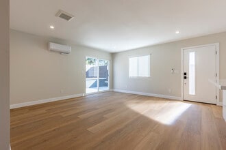 5268 N Thorn St in San Diego, CA - Building Photo - Building Photo