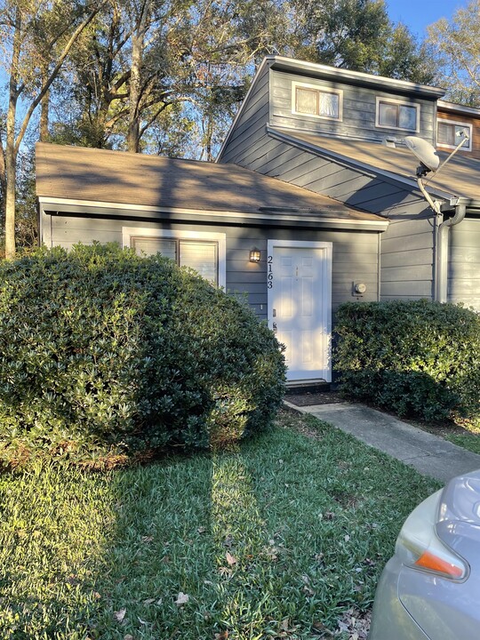 2163 Sandpiper St in Tallahassee, FL - Building Photo