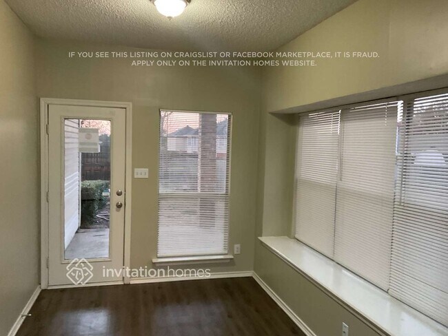 2259 Meadowstone Dr in Carrollton, TX - Building Photo - Building Photo