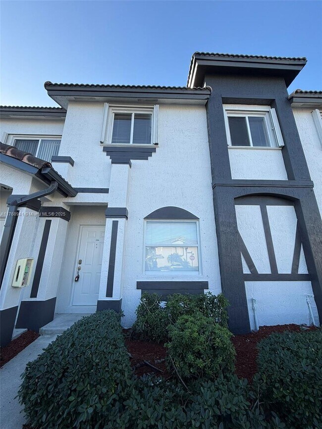 2320 SE 23rd Terrace in Homestead, FL - Building Photo - Building Photo