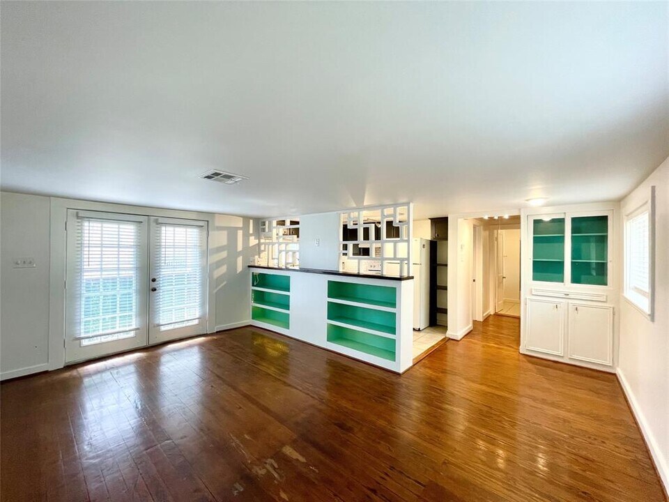 629 E 11th St-Unit -1/2 in Houston, TX - Building Photo