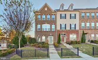 10512 My Girl Pl in Ellicott City, MD - Building Photo