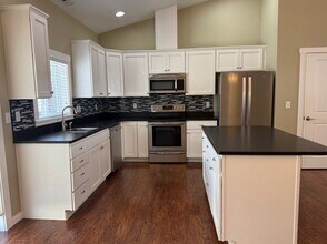 2869 N Breckenridge Dr in East Wenatchee, WA - Building Photo - Building Photo