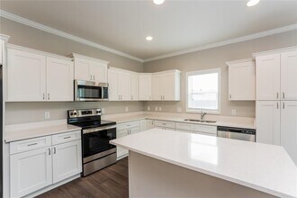 1311 28th St S in St. Petersburg, FL - Building Photo - Building Photo