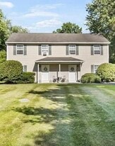 1552 NY-300, Unit 2 in Newburgh, NY - Building Photo