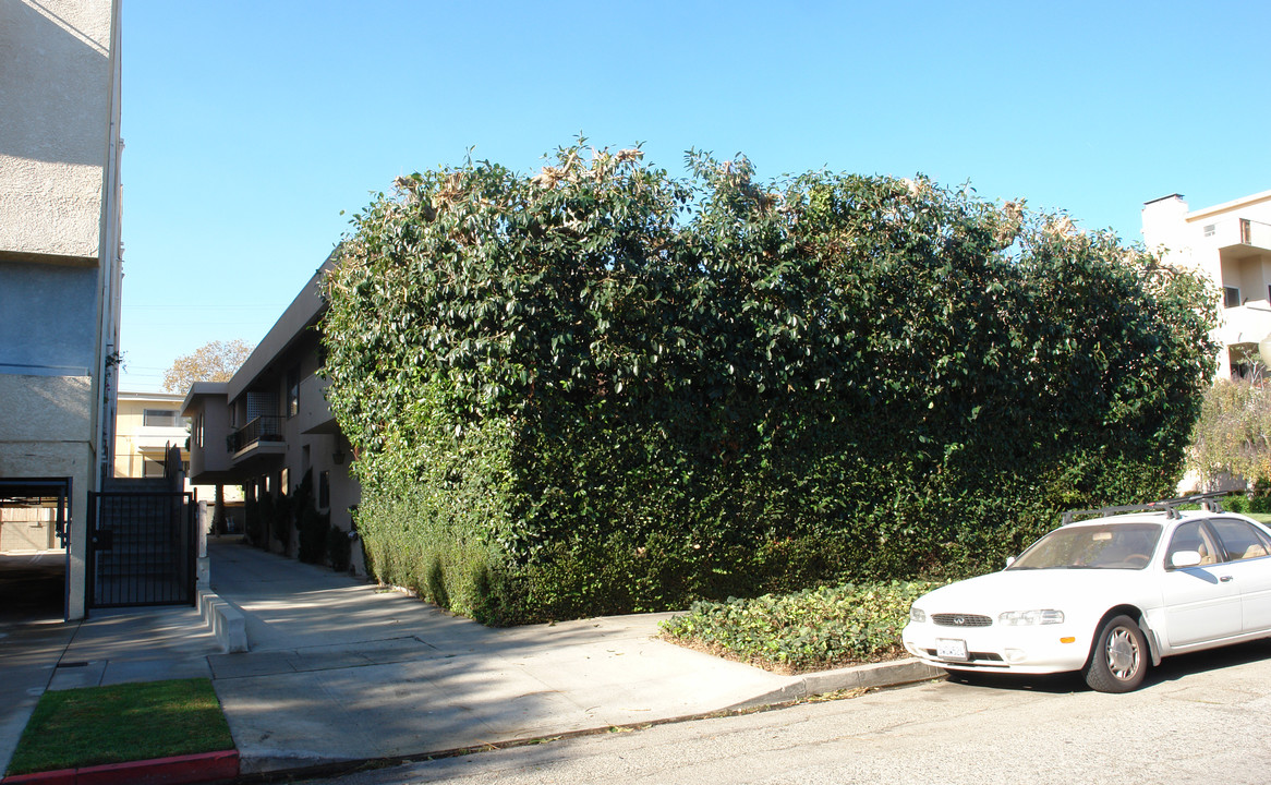 1947 Pelham Ave in Los Angeles, CA - Building Photo