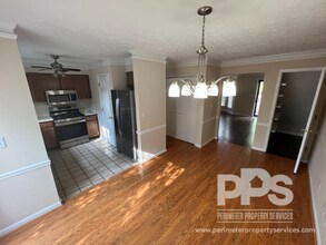 2950 Lexington Trace Dr in Smyrna, GA - Building Photo - Building Photo