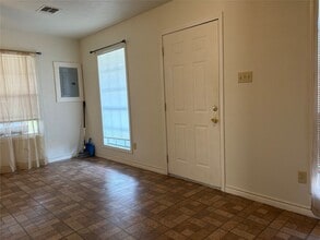 141 Cherry Tree in Livingston, TX - Building Photo - Building Photo