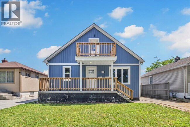 property at 2370 Alexis Rd