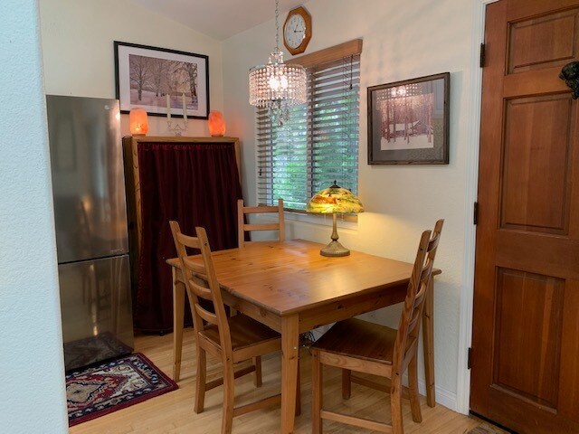 848 Pacific St, Unit 4 in Santa Monica, CA - Building Photo - Building Photo