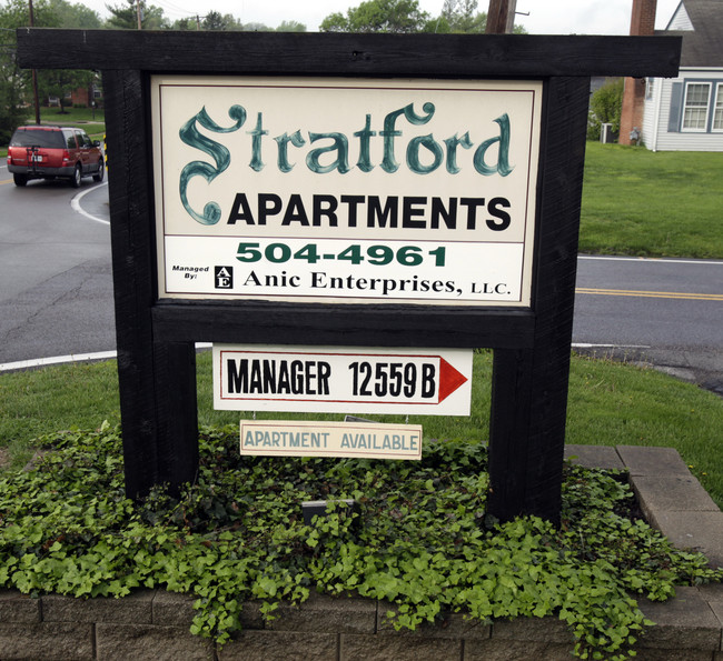 Stratford Apartments in St. Louis, MO - Foto de edificio - Building Photo