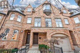29 Webster Ave in Toronto, ON - Building Photo