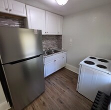 1376 E 187th St in Cleveland, OH - Foto de edificio - Building Photo
