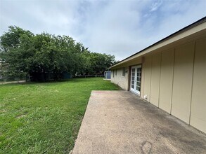 3630 Palm Dr, Unit 2 Bedroom 290-0206 in Mesquite, TX - Building Photo - Building Photo