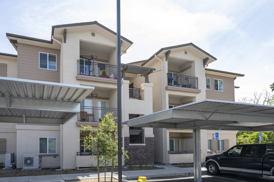 Redwood Views Apartments in Windsor, CA - Building Photo