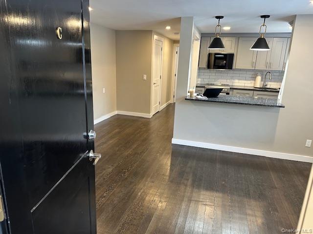 property at 377 Fort Salonga Rd