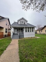 3332-3334-3334 N 14th St in Milwaukee, WI - Building Photo