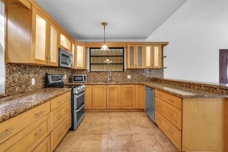 12845 SW 49th Terrace in Miami, FL - Building Photo - Building Photo