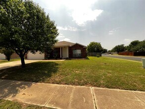 3133 Henderson Path in Round Rock, TX - Building Photo - Building Photo