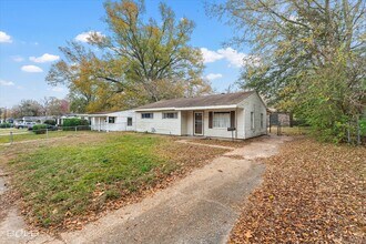 3051 Amherst St in Shreveport, LA - Building Photo - Building Photo