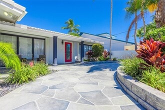 2531 NE 47th St in Lighthouse Point, FL - Building Photo - Building Photo