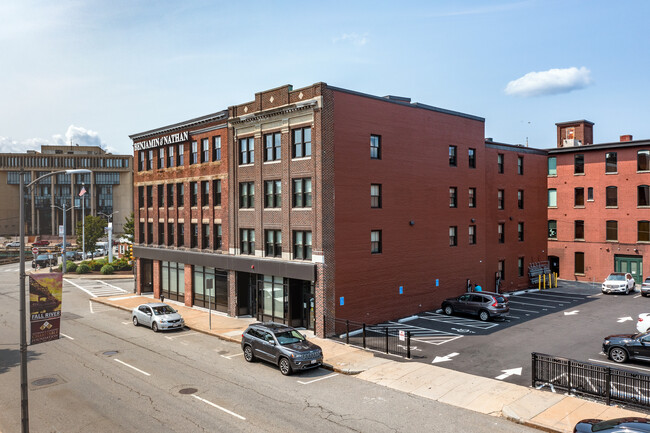 Downtown Lofts in Fall River, MA - Foto de edificio - Building Photo